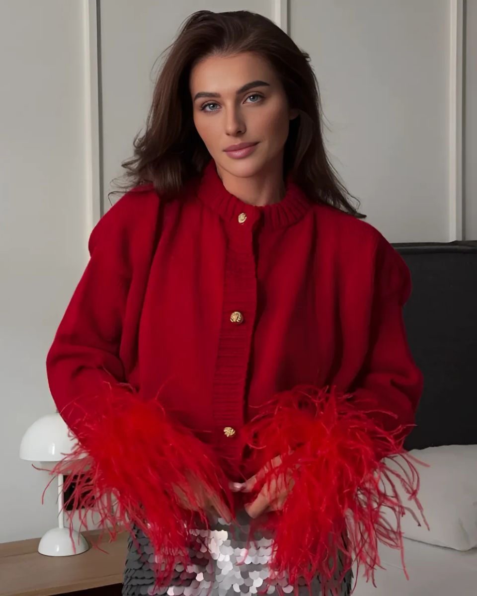 Manon | Strickjacke mit Knöpfen und Federärmeln