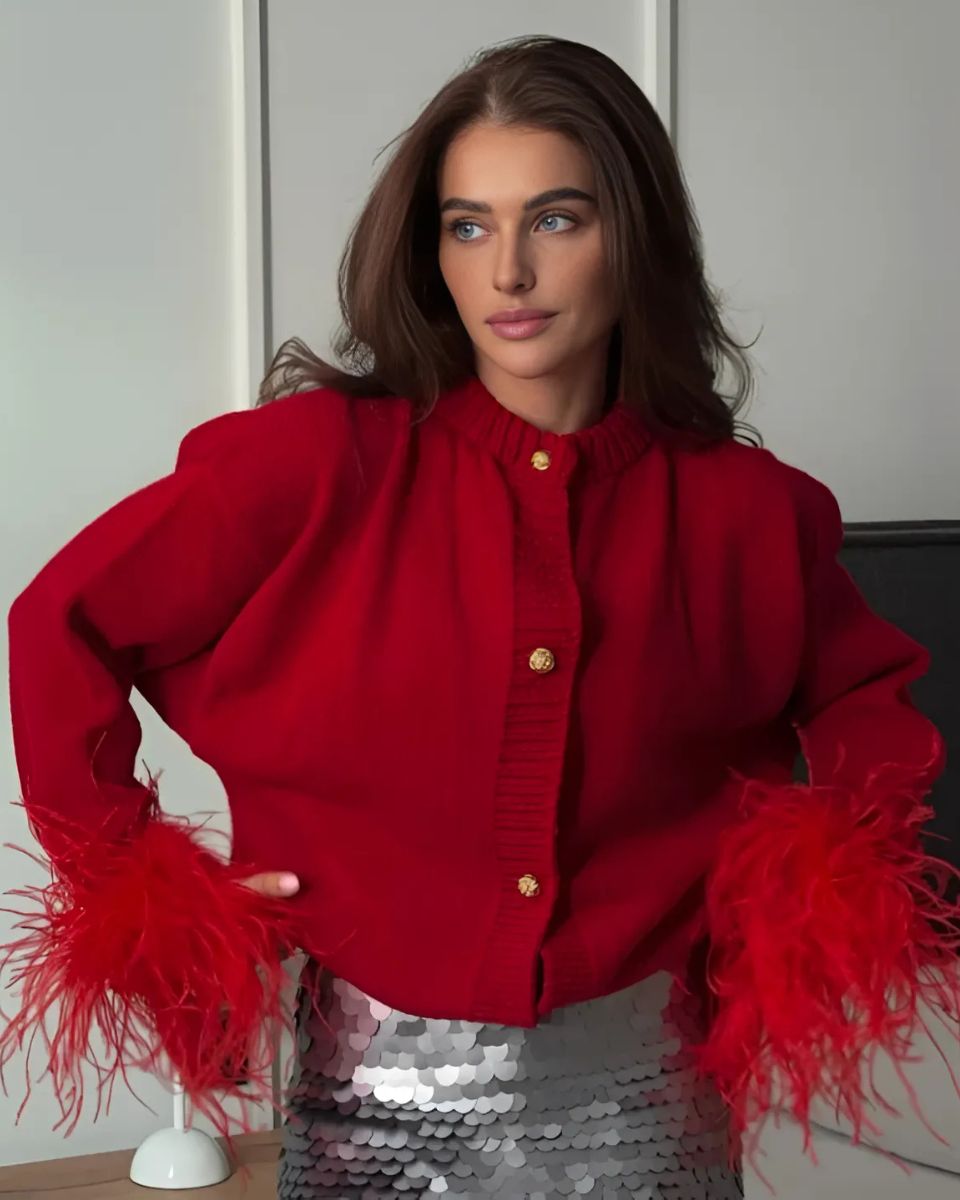 Manon | Strickjacke mit Knöpfen und Federärmeln