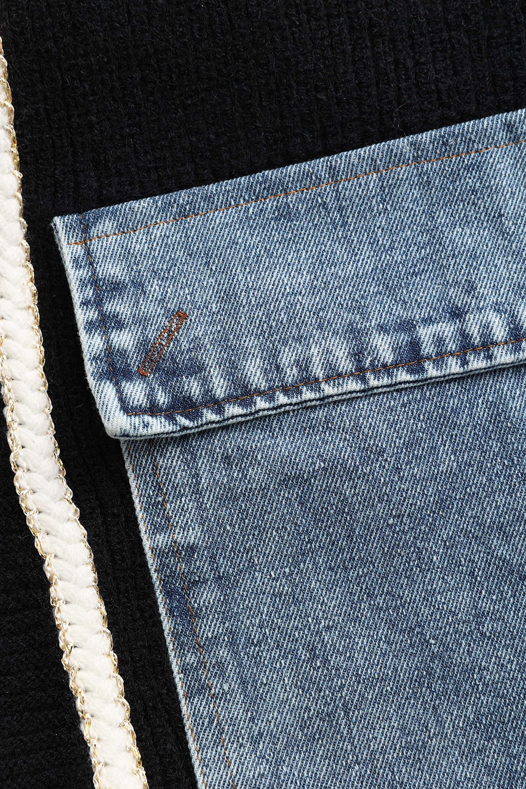 Ella | Schwarzer Strick-Cardigan mit Denim-Patches – Der perfekte Mix aus Komfort und Stil