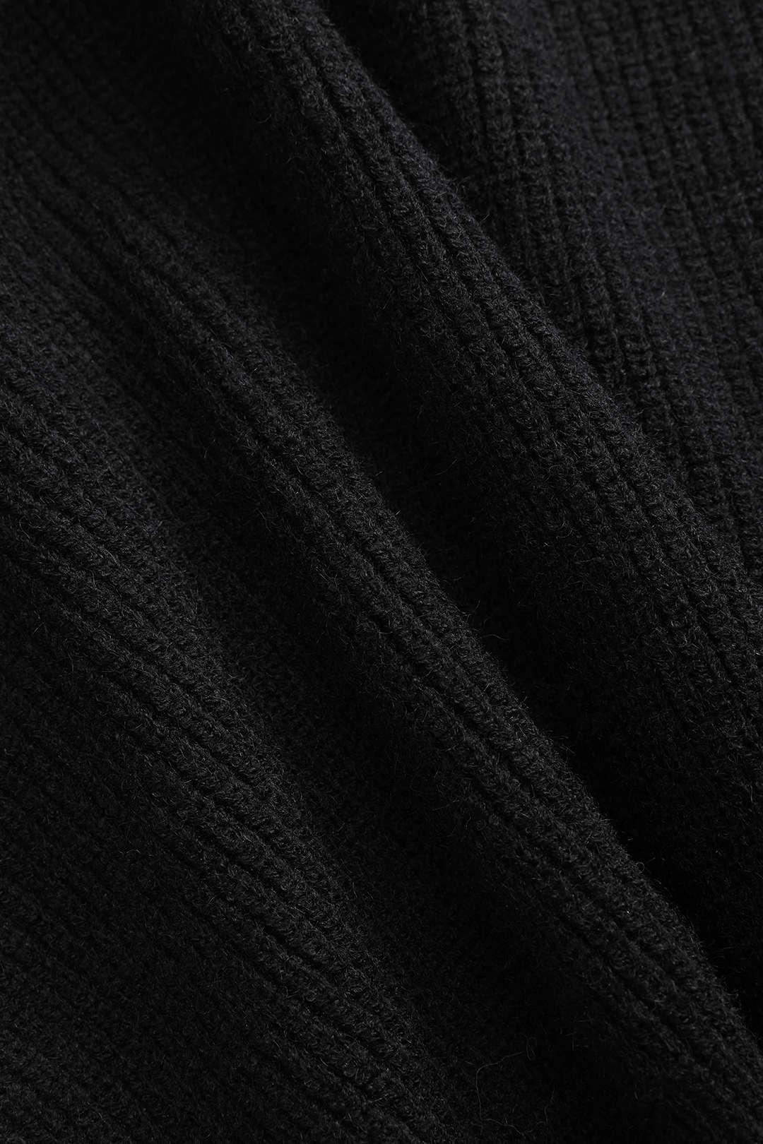 Ella | Schwarzer Strick-Cardigan mit Denim-Patches – Der perfekte Mix aus Komfort und Stil