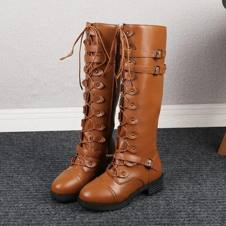 Lulu - Vintage-inspirierte Schnürstiefel mit modischer Schnallenverzierung